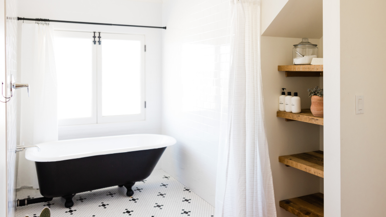 Bathroom with bathtub