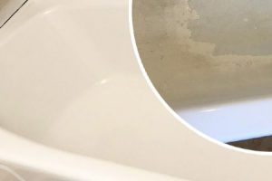 Tub Reglazing and Refinishing Tub Reglazing and Refinishing